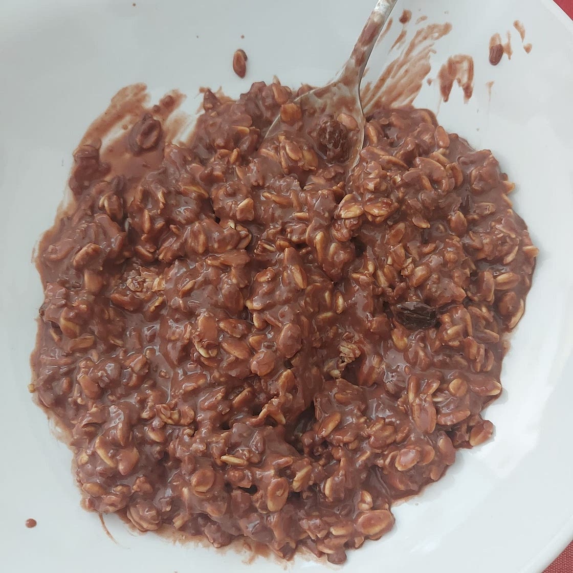 Chocolate Peanut Butter Overnight Oats