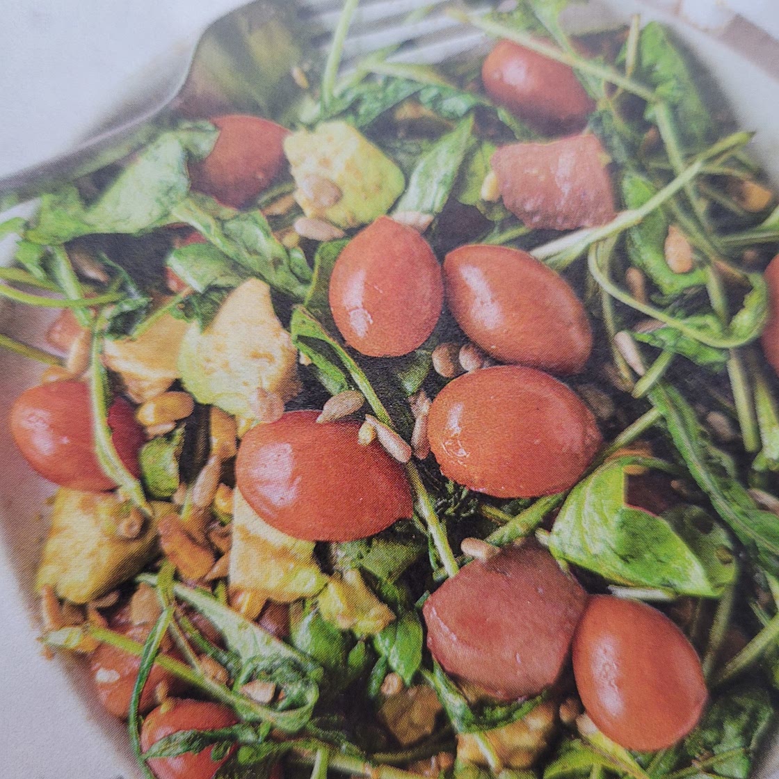 Charred corn, tomato and spinach salad