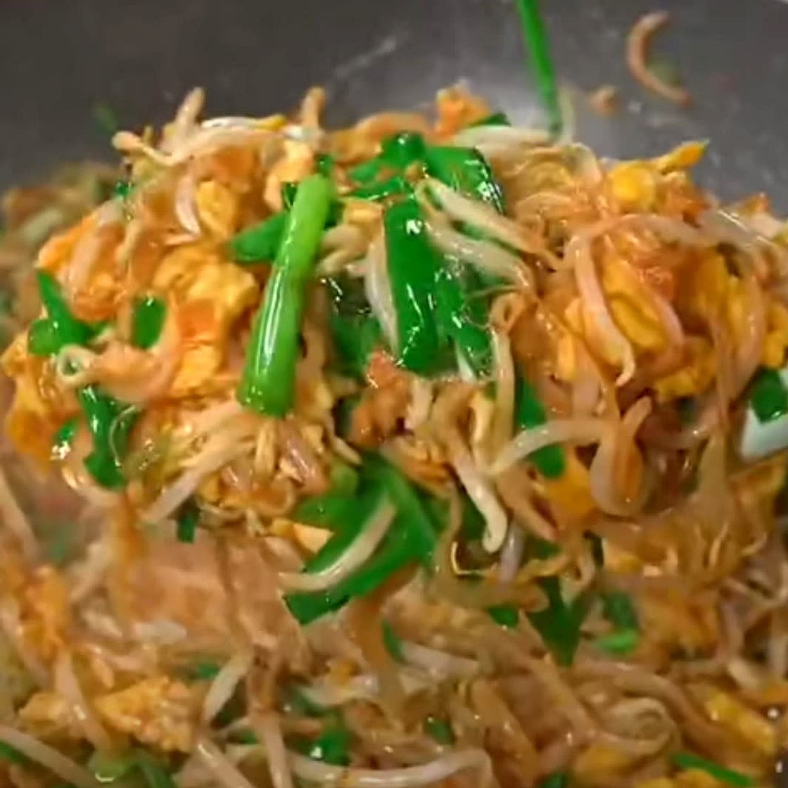 Chinese Egg and Beansprout Stirfry
