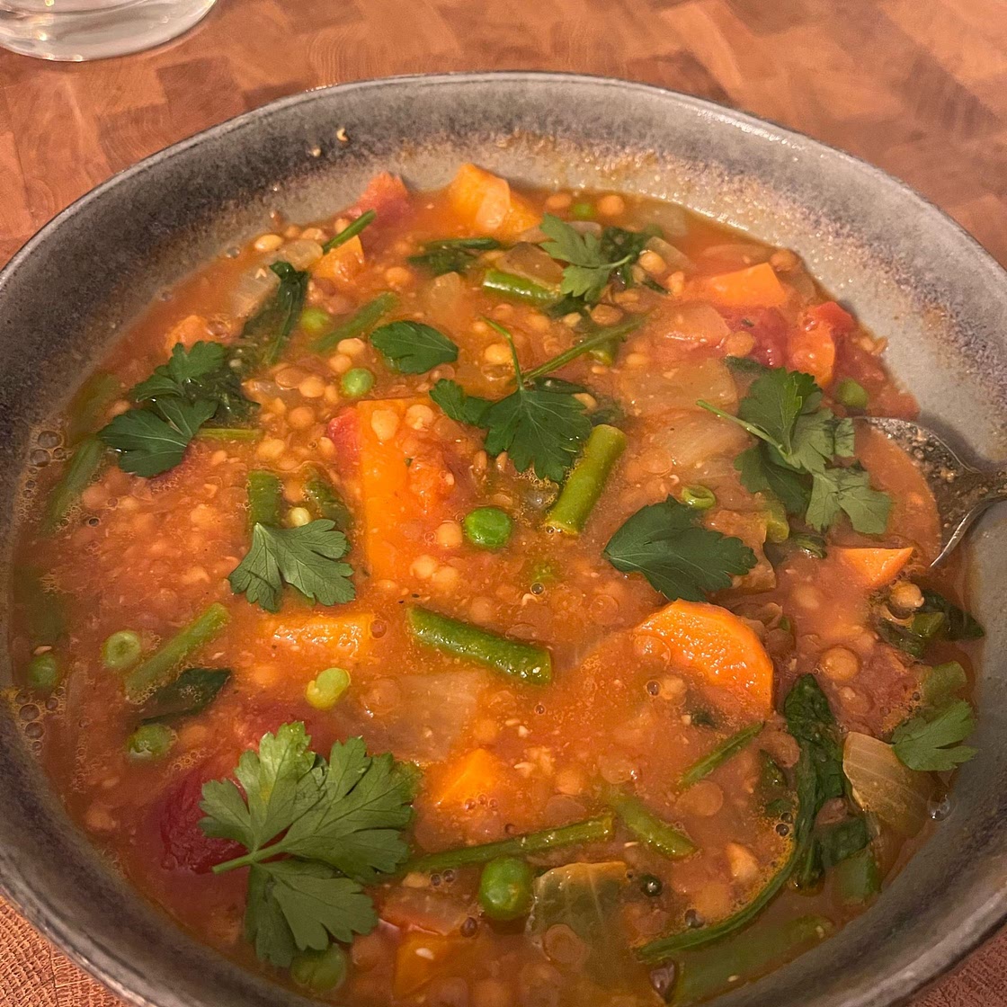 HEARTY VEGAN LENTIL SOUP