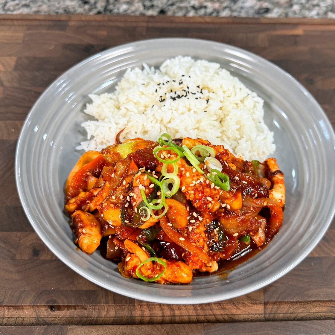 Everyone's favorite Korean sauce + Stir-fried squid🔥