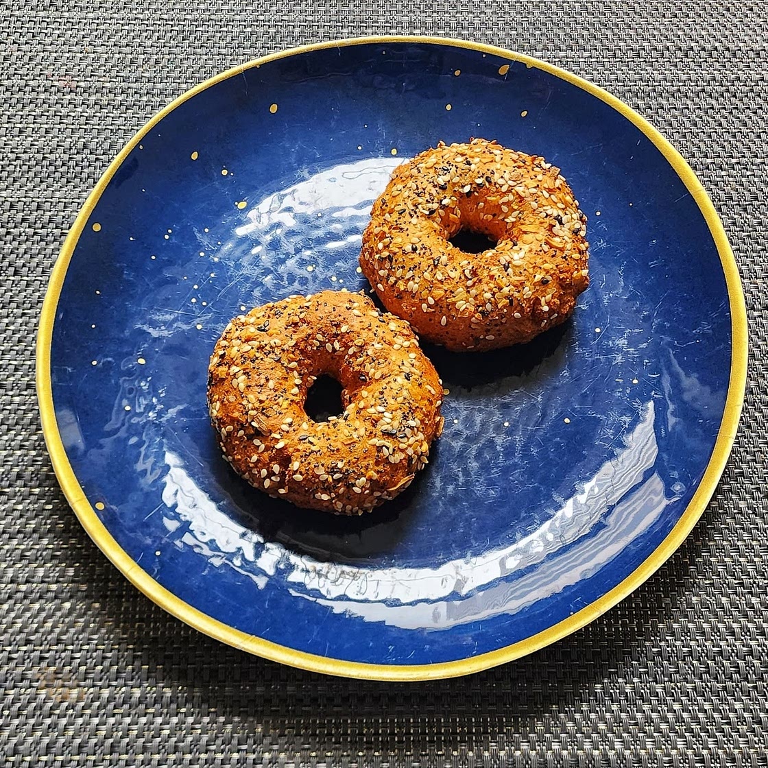 Protein Bagels with Cottage Cheese