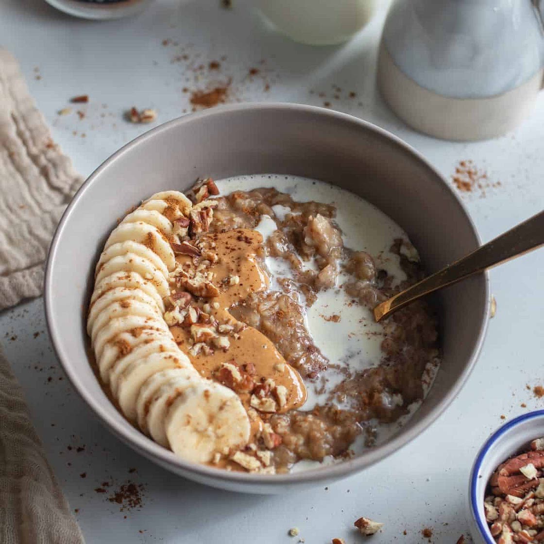 Banana Date Oatmeal