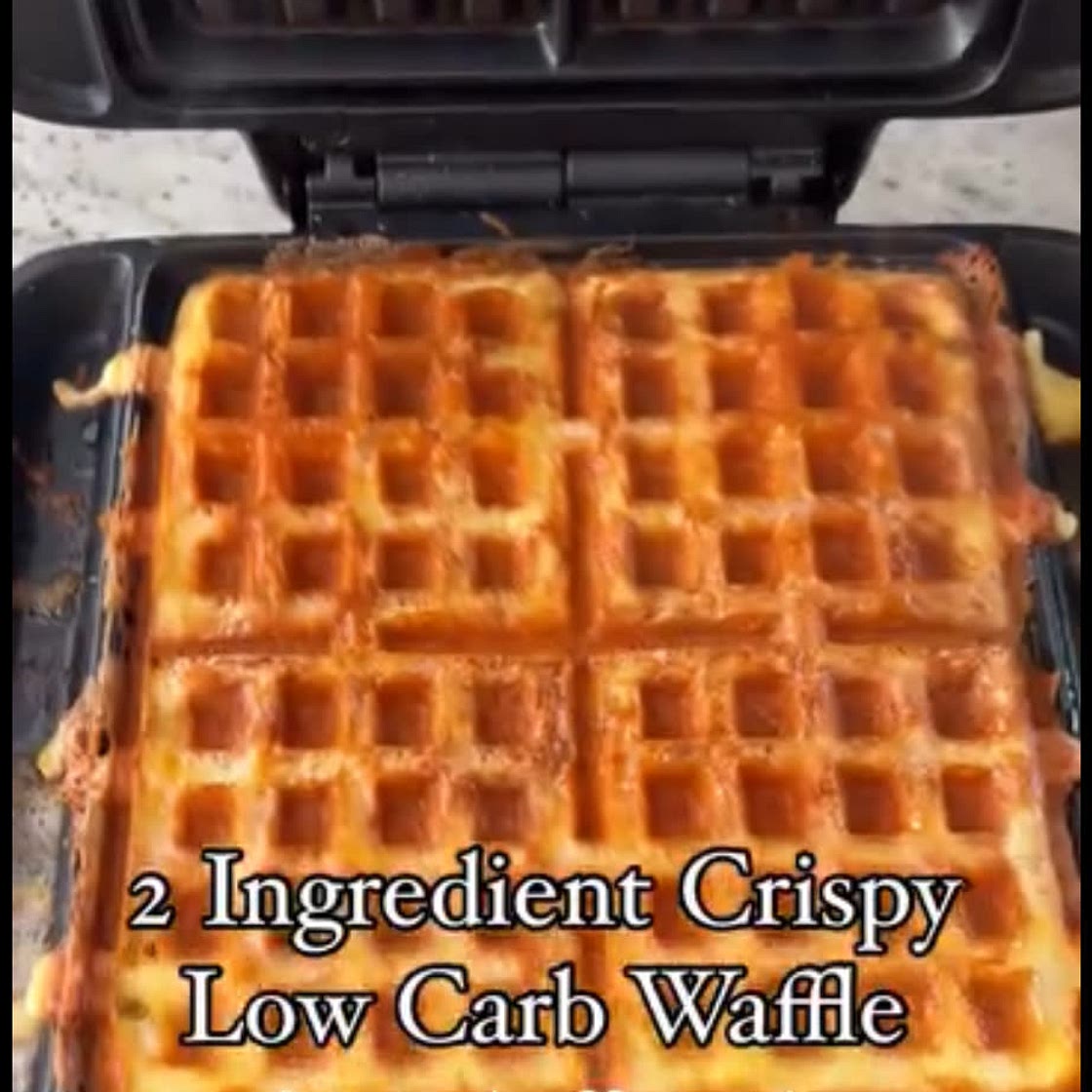 Crispy low carb waffle 