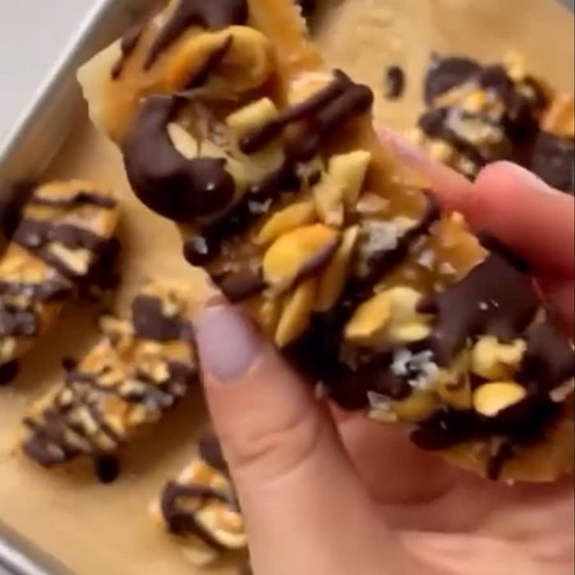 Banana snickers 
