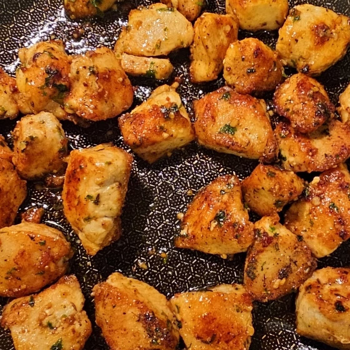 Garlic Butter Chicken Bites