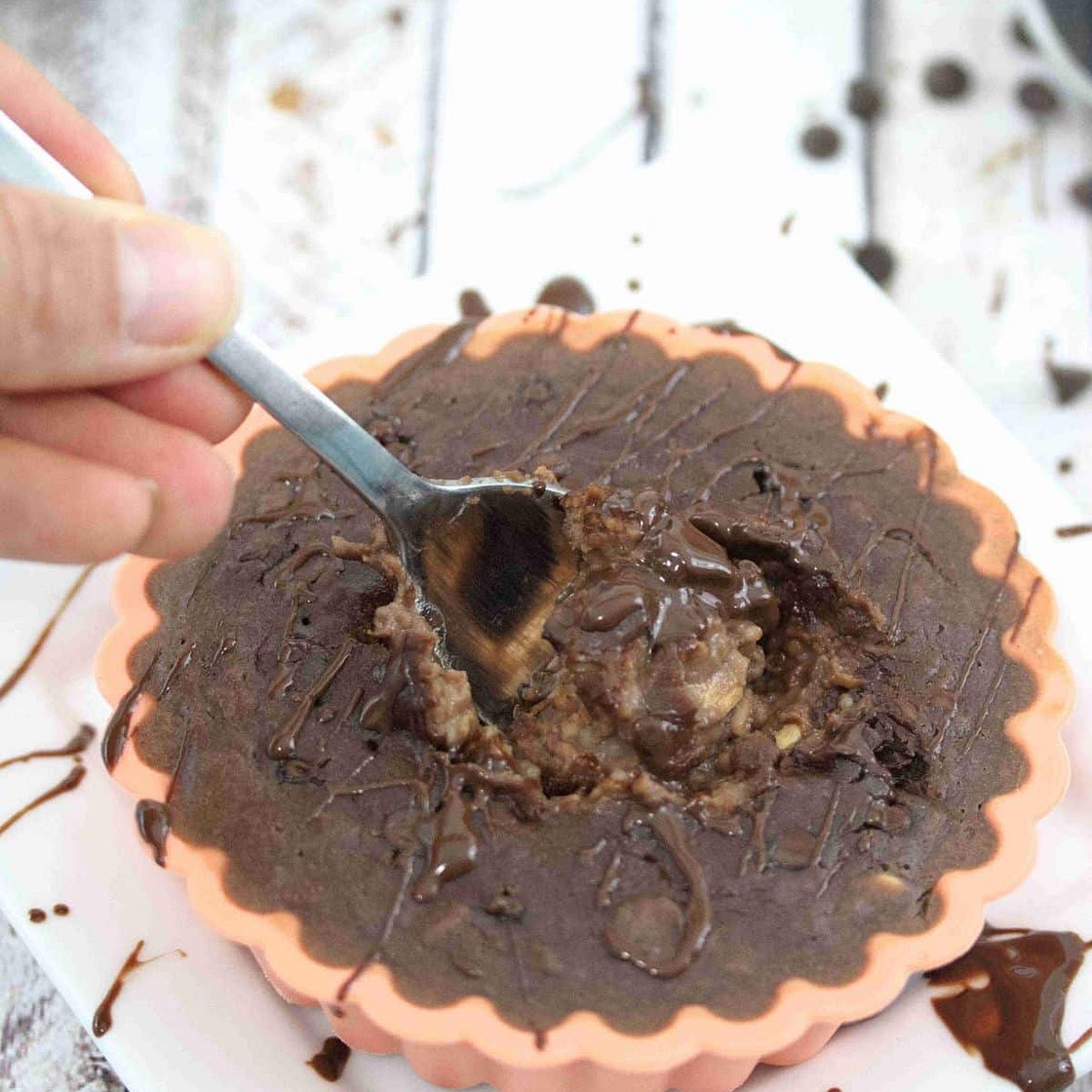 Chocolate Protein Baked Oats (dairy-free)