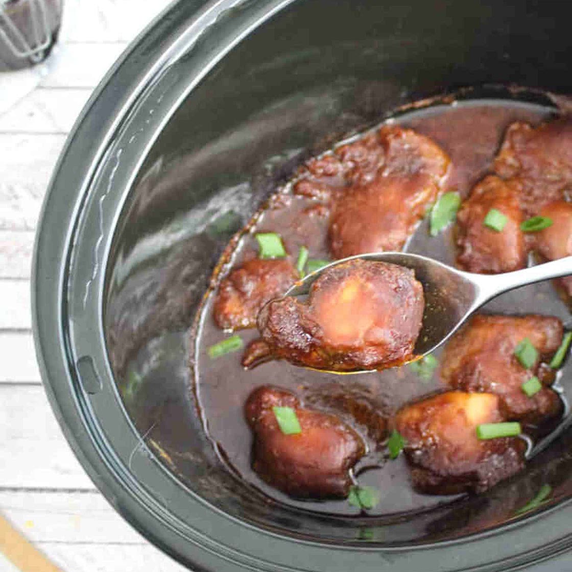Slow Cooker BBQ Chicken Thighs