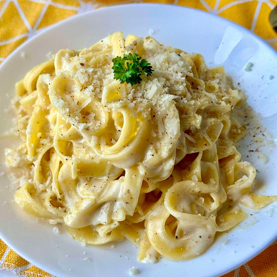 3 Ingredient Alfredo Pasta  