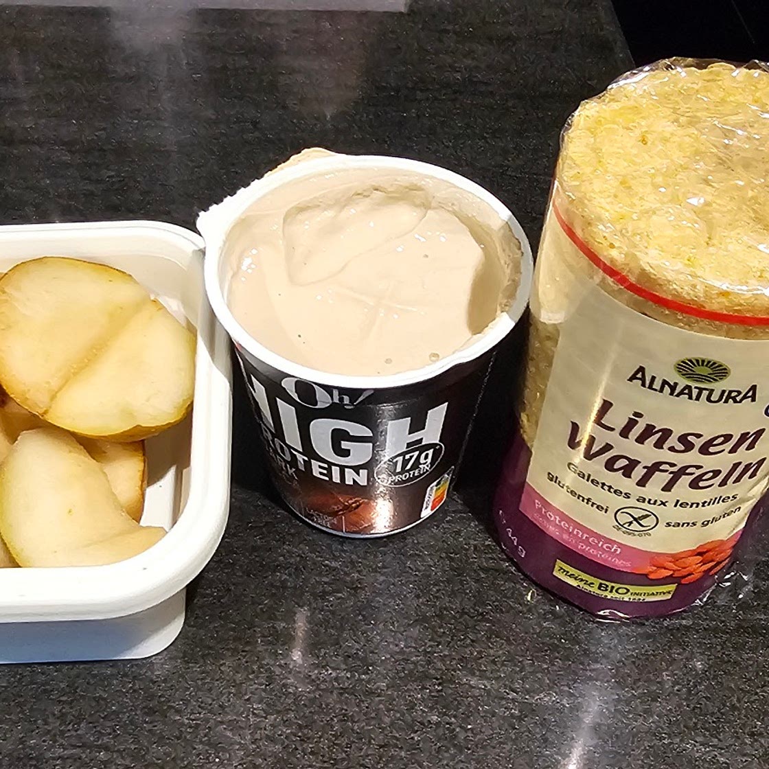Proteinquark mit Linsenwaffeln und Früchte