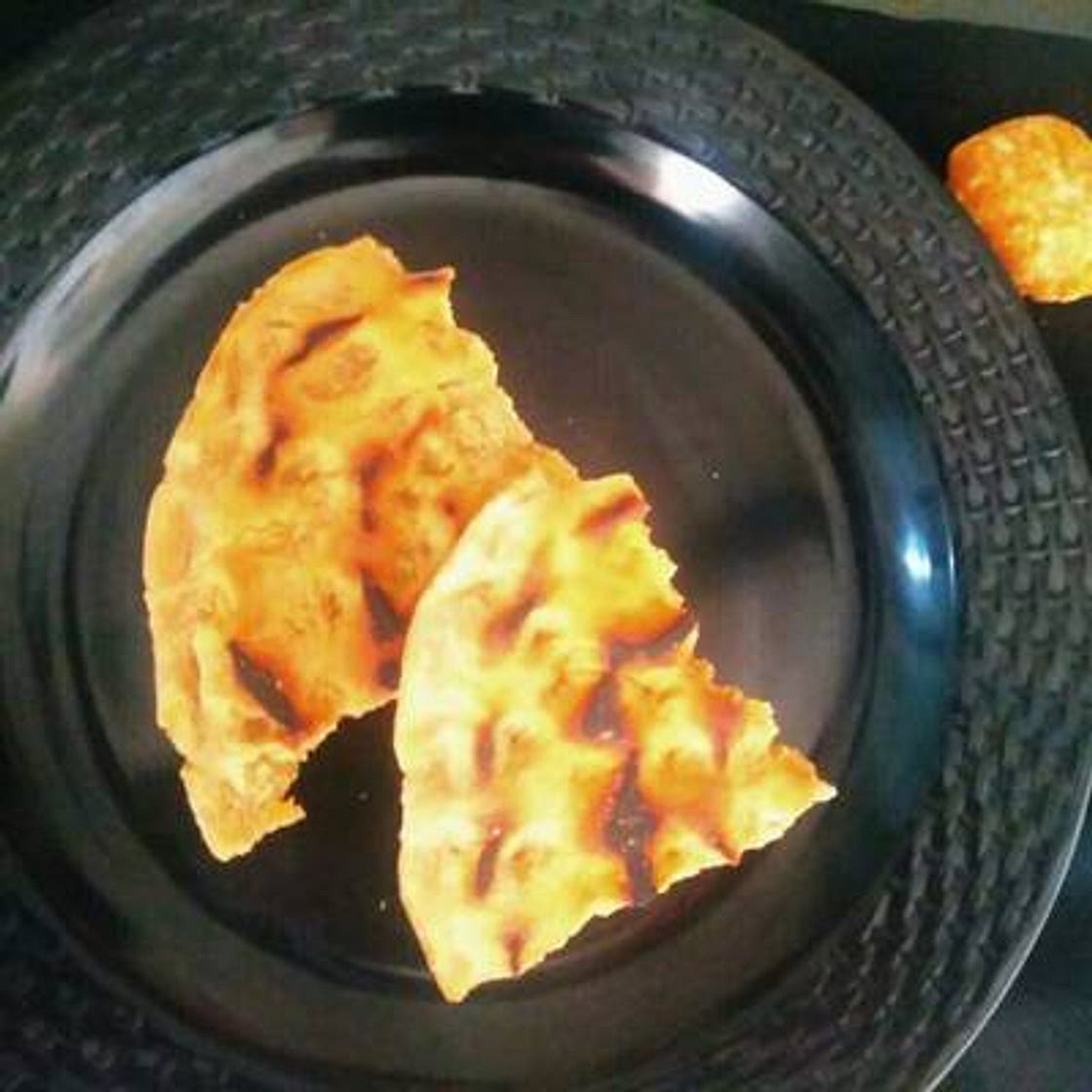 गुजराती गुड़ की रोटी (gujarati gur ki roti recipe in Hindi)