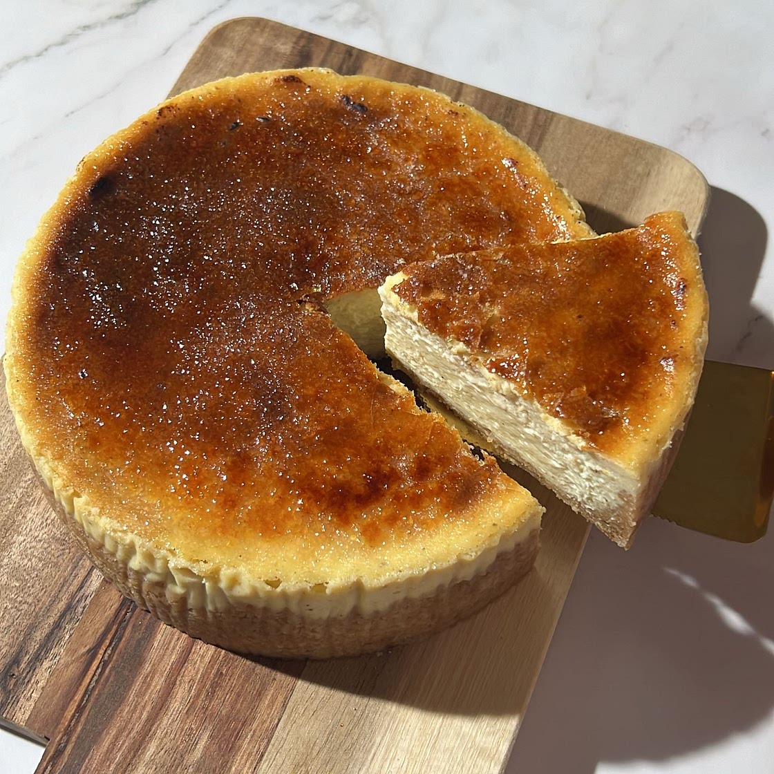 Creme brulee cheesecake