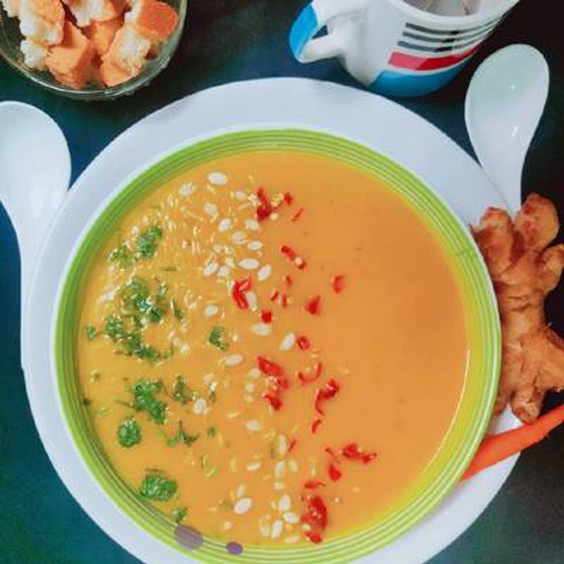 कैरोट जिंजर सूप (Carrot Ginger Soup Recipe In Hindi)