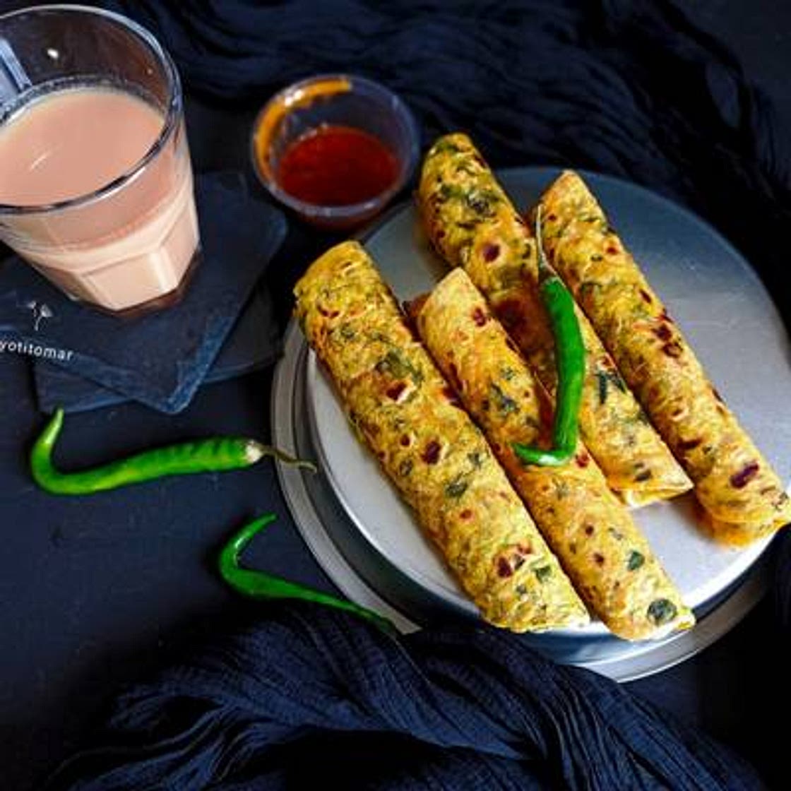 मेथी ठेपला (Methi thepla recipe in hindi)