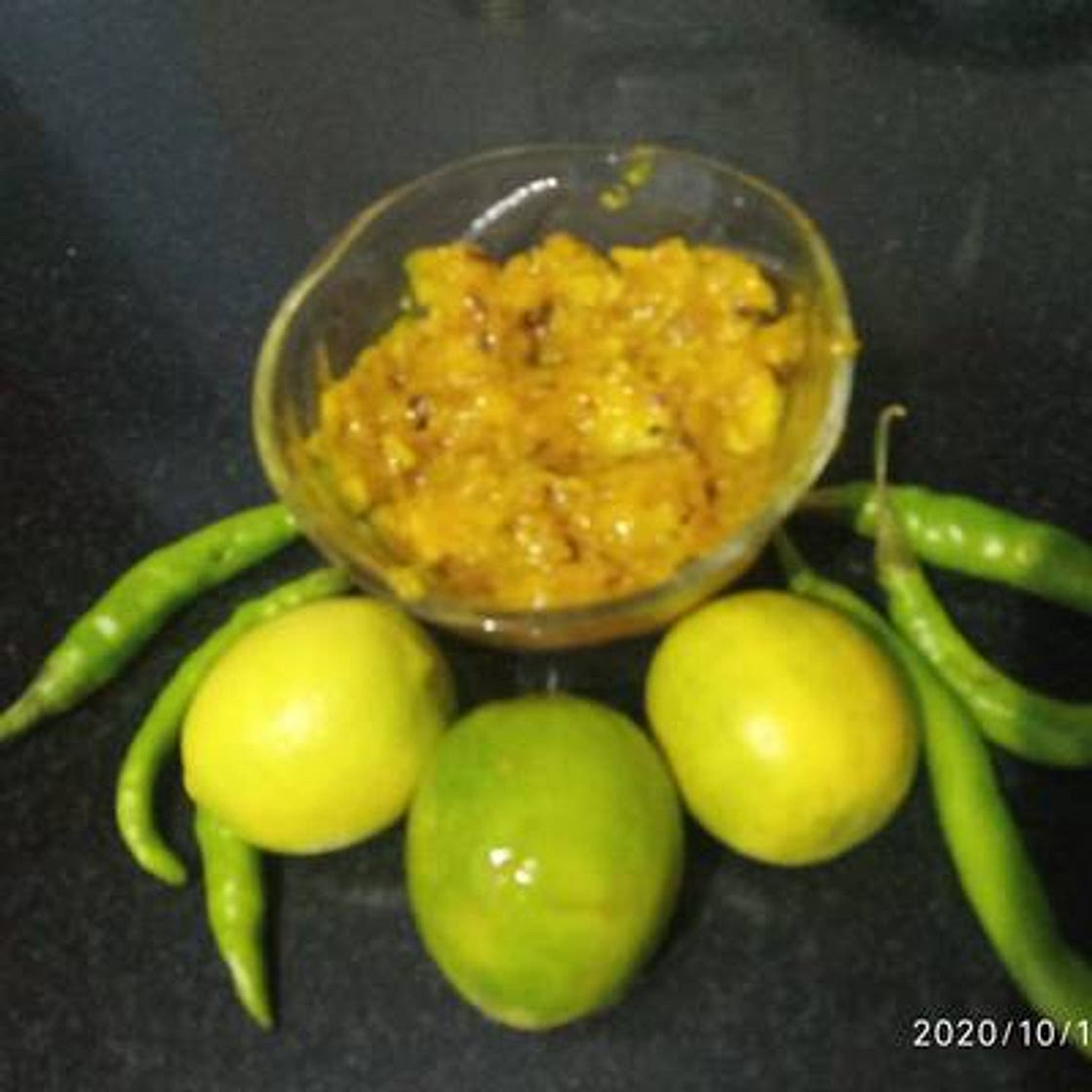 नींबू के छिलके की चटनी (nimbu ke chilke ki chutney recipe in Hindi)