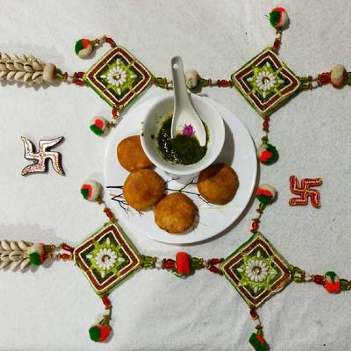 स्पेशल उड़द दाल कचौड़ी (Udad Dal Kachori Recipe In Hindi)