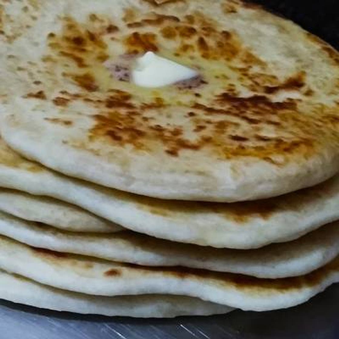 तवा नान रोटी (tawa naan roti recipe in Hindi)
