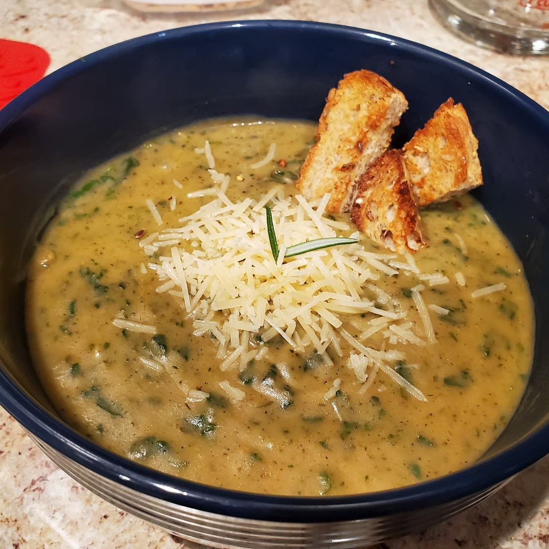 Creamy Parsnip Soup with Roasted Garlic