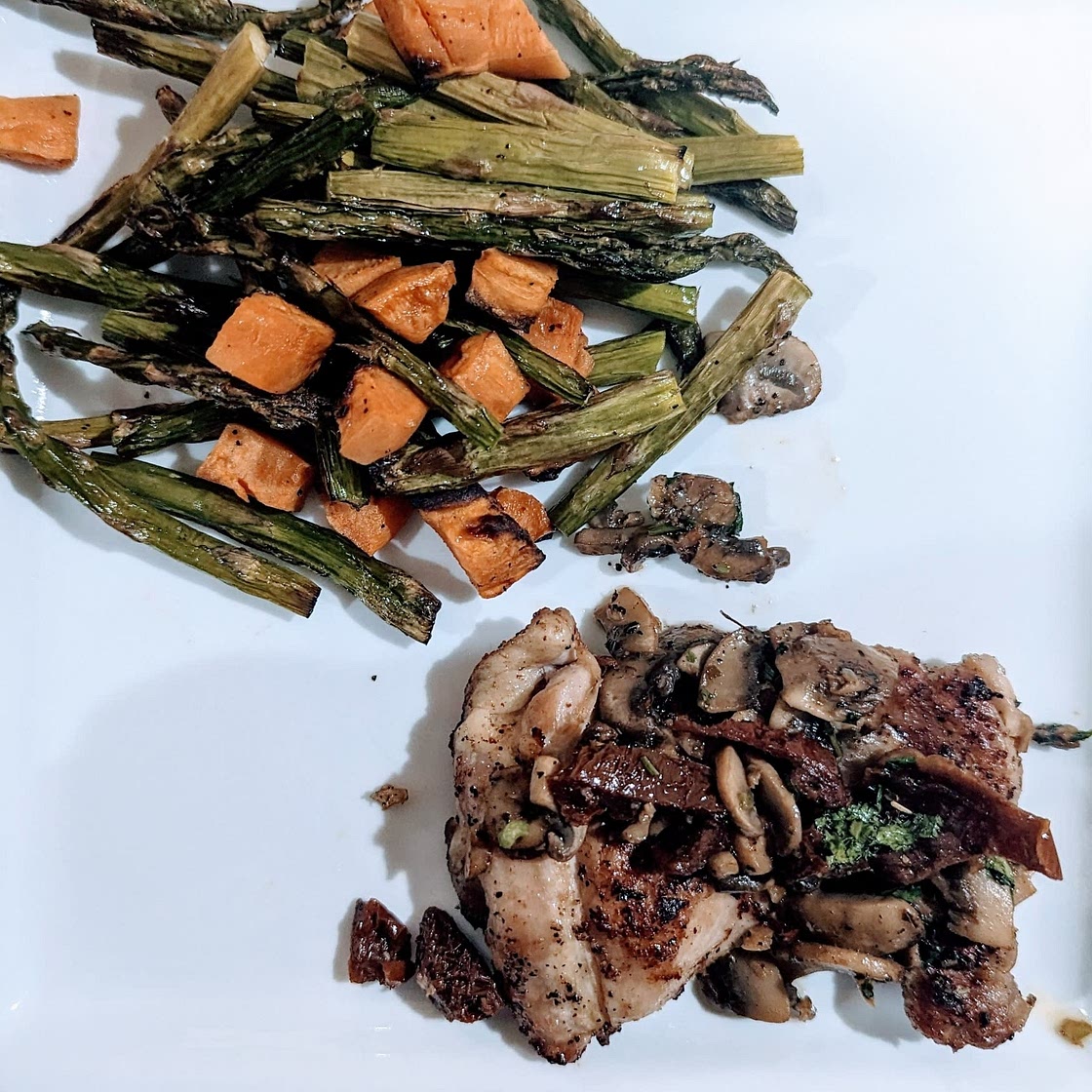 Garlic Mushroom Chicken Thighs with Sun-Dried Tomatoes
