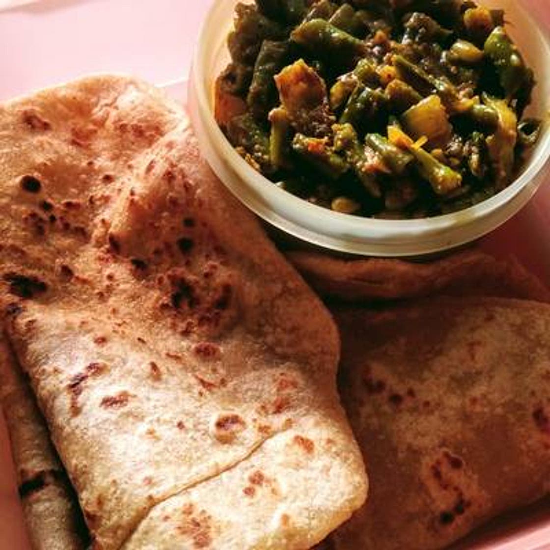 पराठा पैनकेक (Paratha Pancake Recipe In Hindi)
