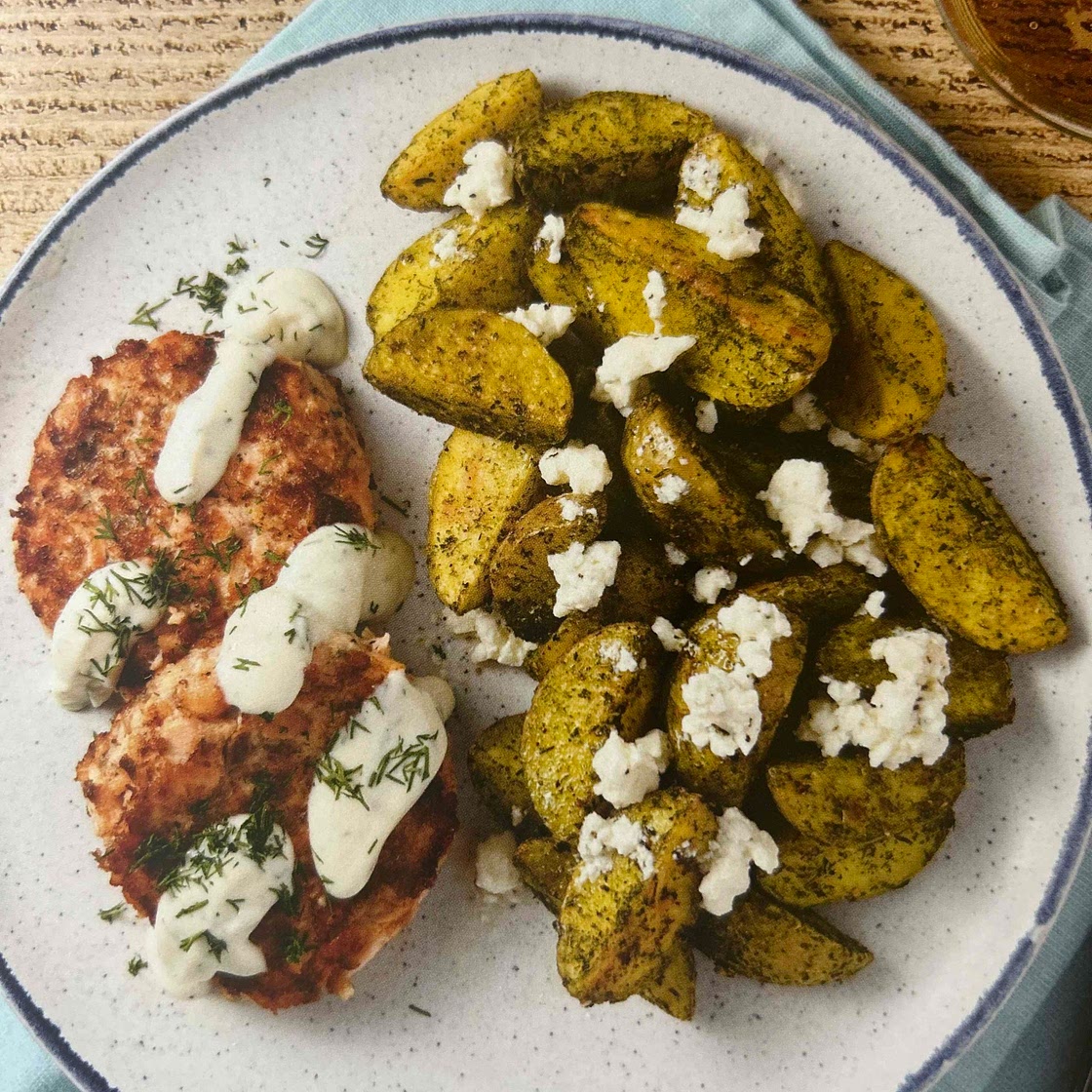Salmon cakes with dill hollandaise