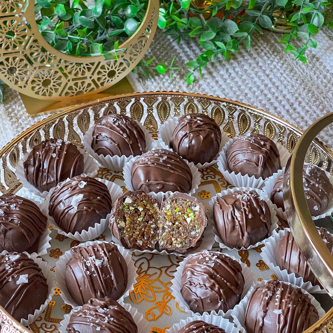 Chocolate Covered Date and Nut Truffles 