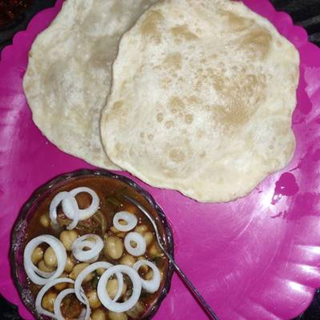 पंजाबी छोले और भटुरे (punjabi chole aur bhature reicpe in Hindi)