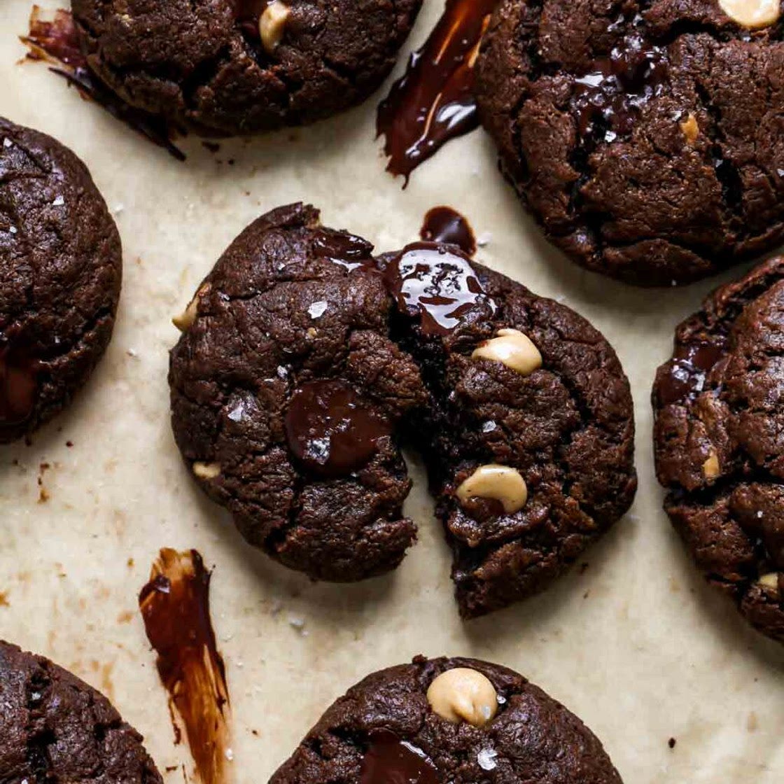 Chocolate Peanut Cookies