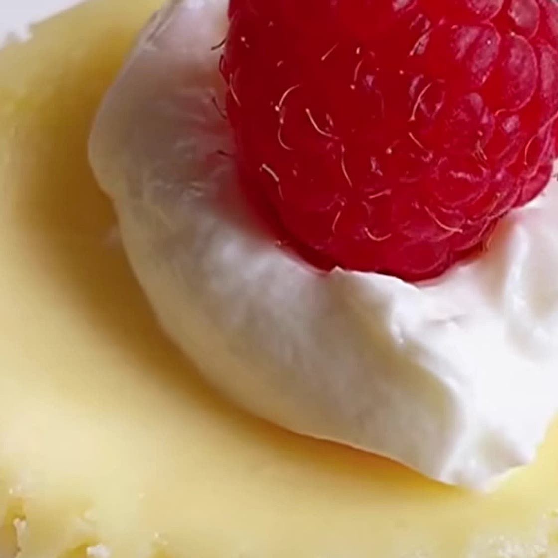 Creamy cheesecake cupcakes