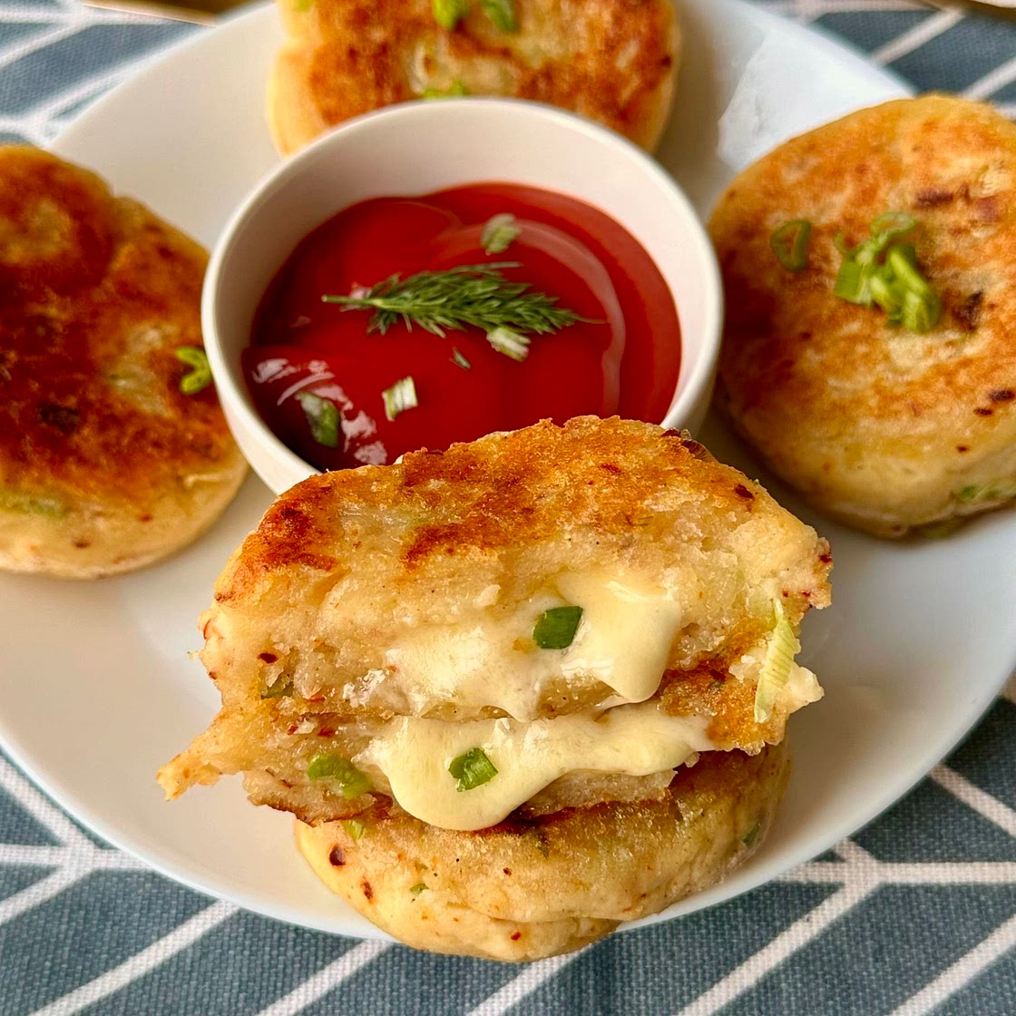 Cheesy Potato Pancakes 