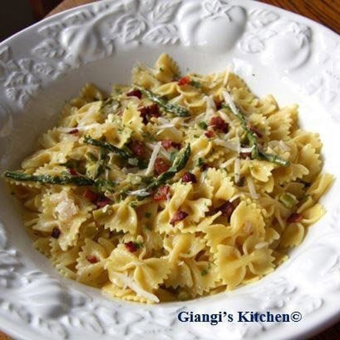 Asparagus and Saffron Farfalle Pasta