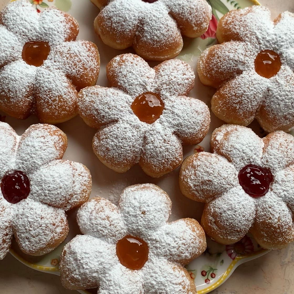 Flower doughnuts 🌼