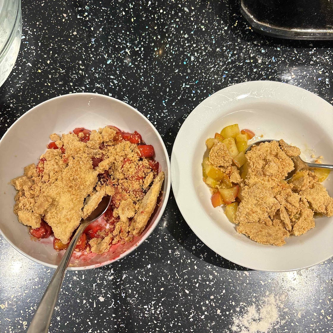 Apple & blackberry crumble