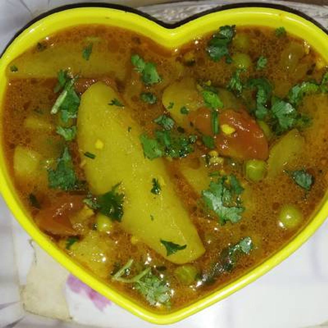 आलू मटर की सब्जी (aloo matar ki sabzi recipe in Hindi)