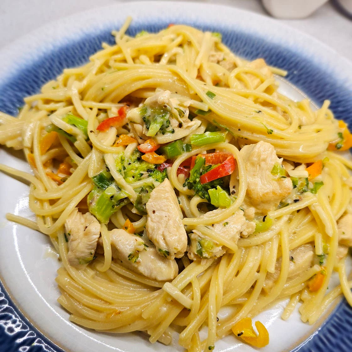 Cheesy Chicken Primavera