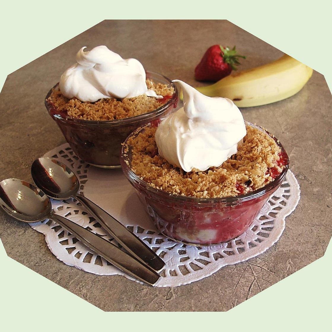 Strawberry-Banana Crumble