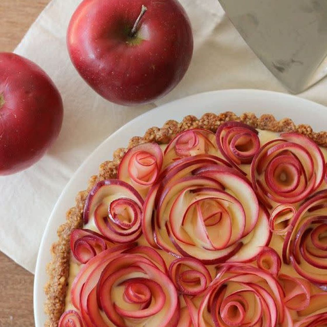 Tarte au pomme bouquet de fleurs