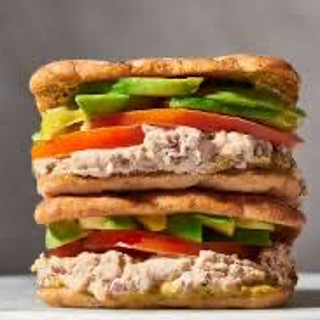Tunacado Sandwich