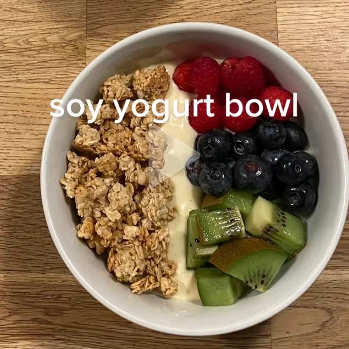 Vegan Yogurt Bowl 