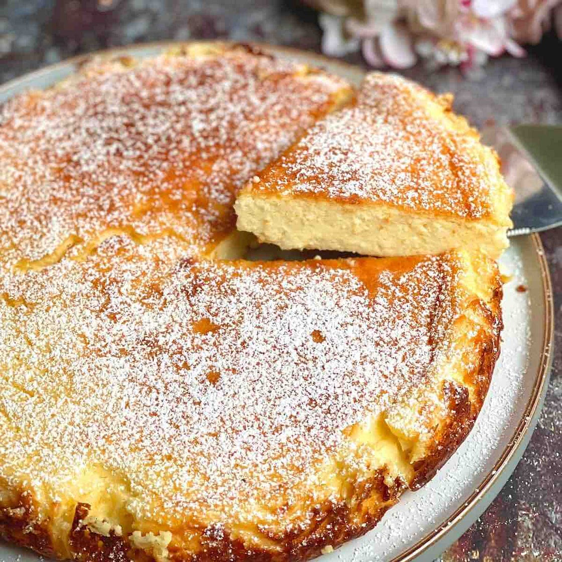 Easy Flourless Yogurt Cake: light and fluffy cheesecake