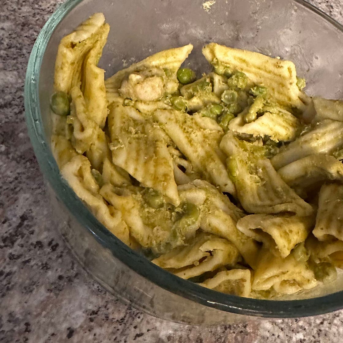 Creamy pesto pasta