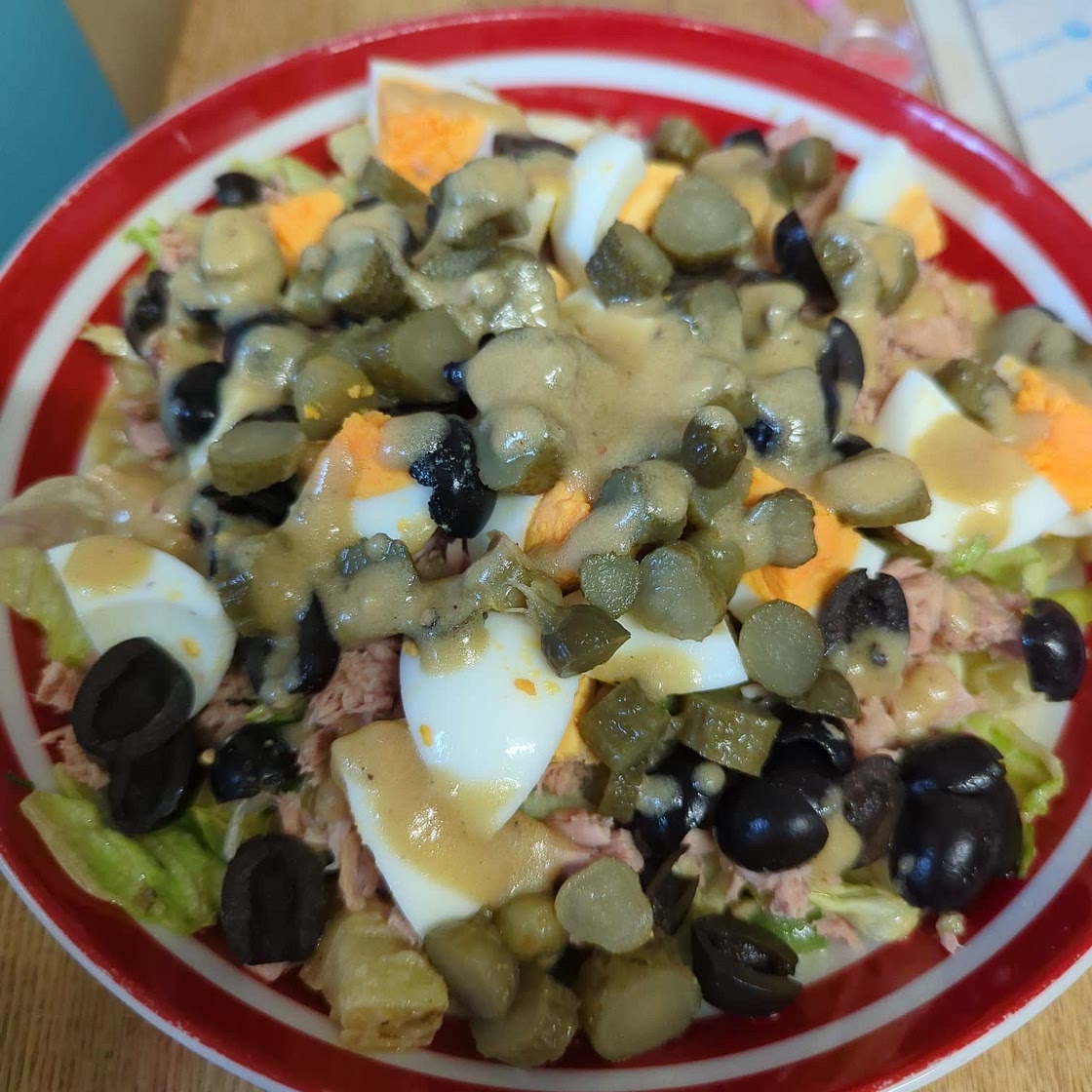 Nicoise Salad (French salad with tuna)