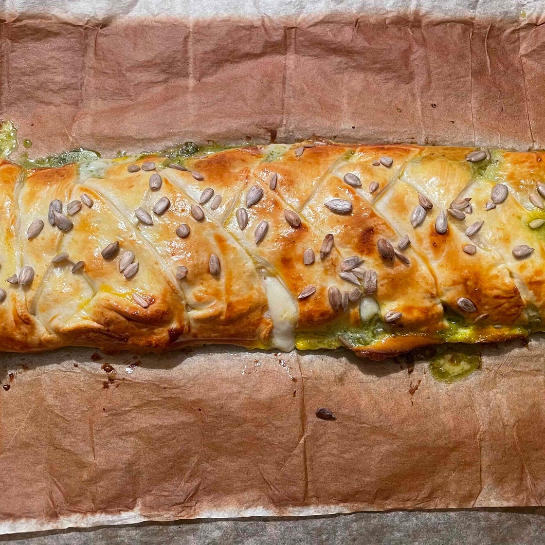 Pesto Strudel