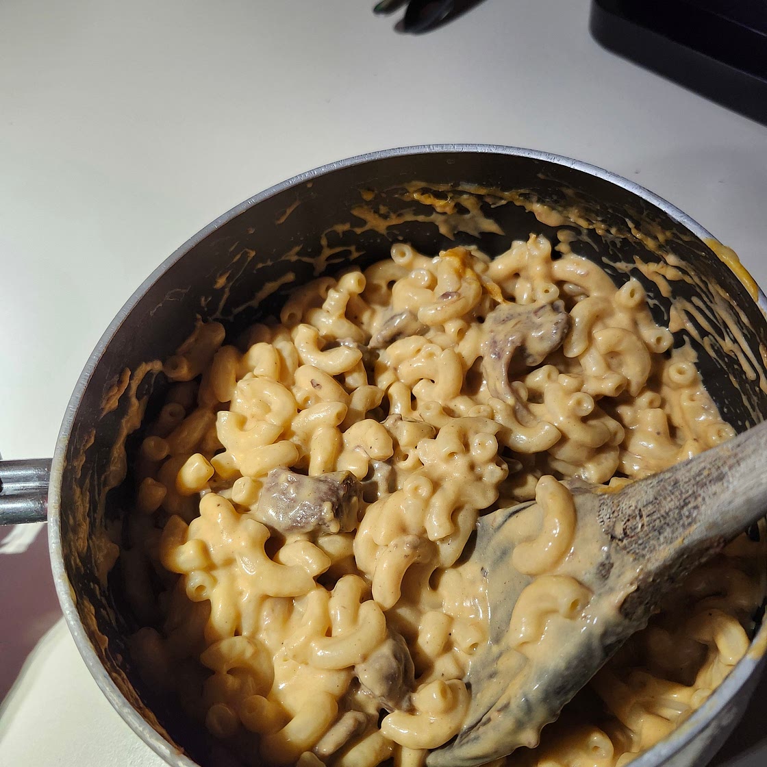 Steak Bit Mac and Cheeee