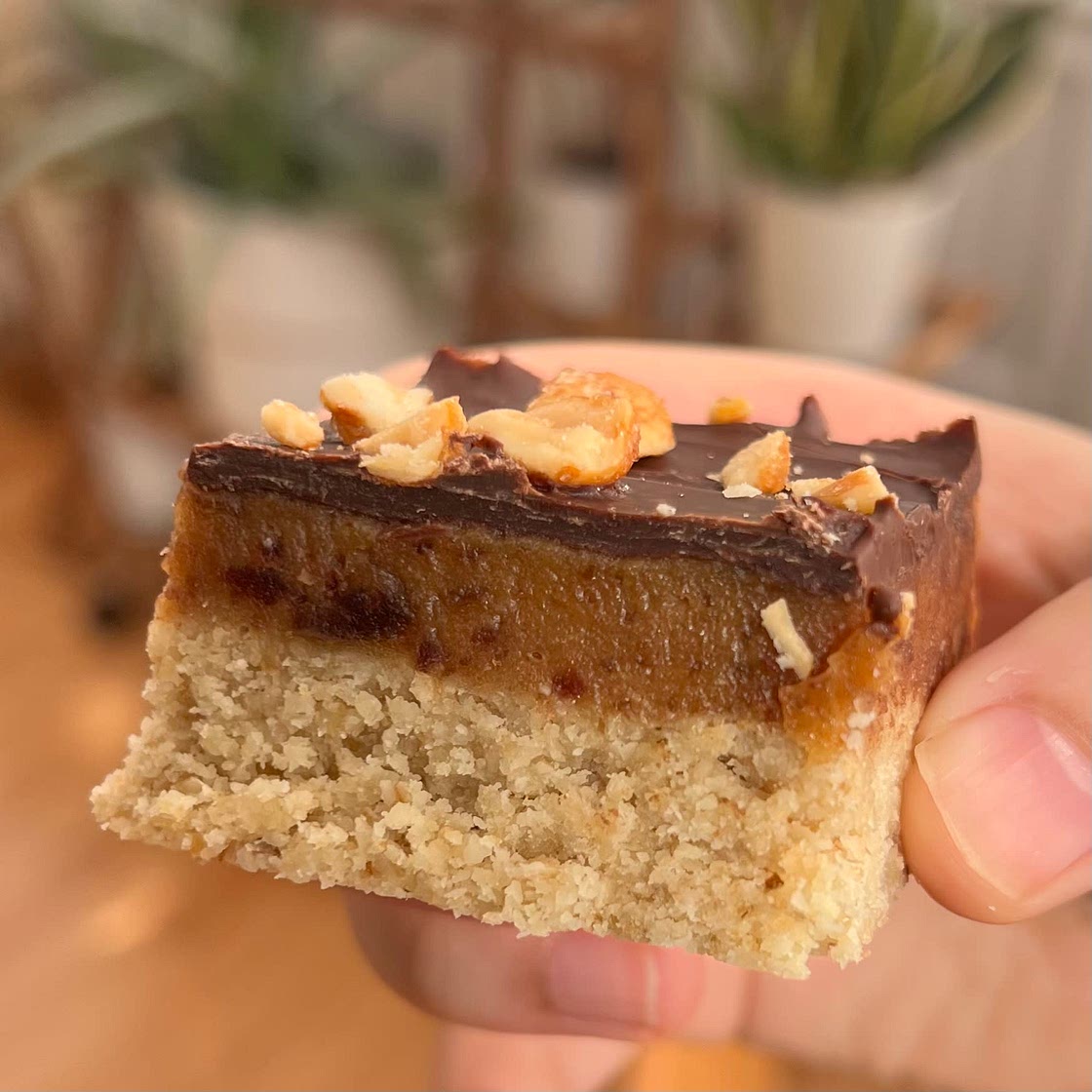 Date caramel bars 