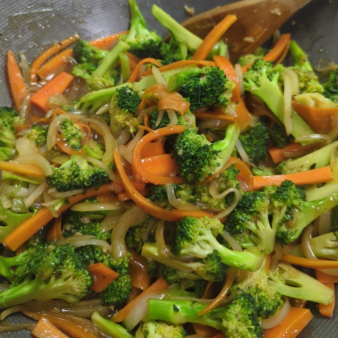 Restaurant style Garlic Broccoli