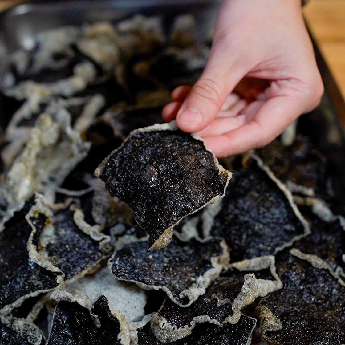 Seaweed Rice Paper Chips (Gim Bugak)