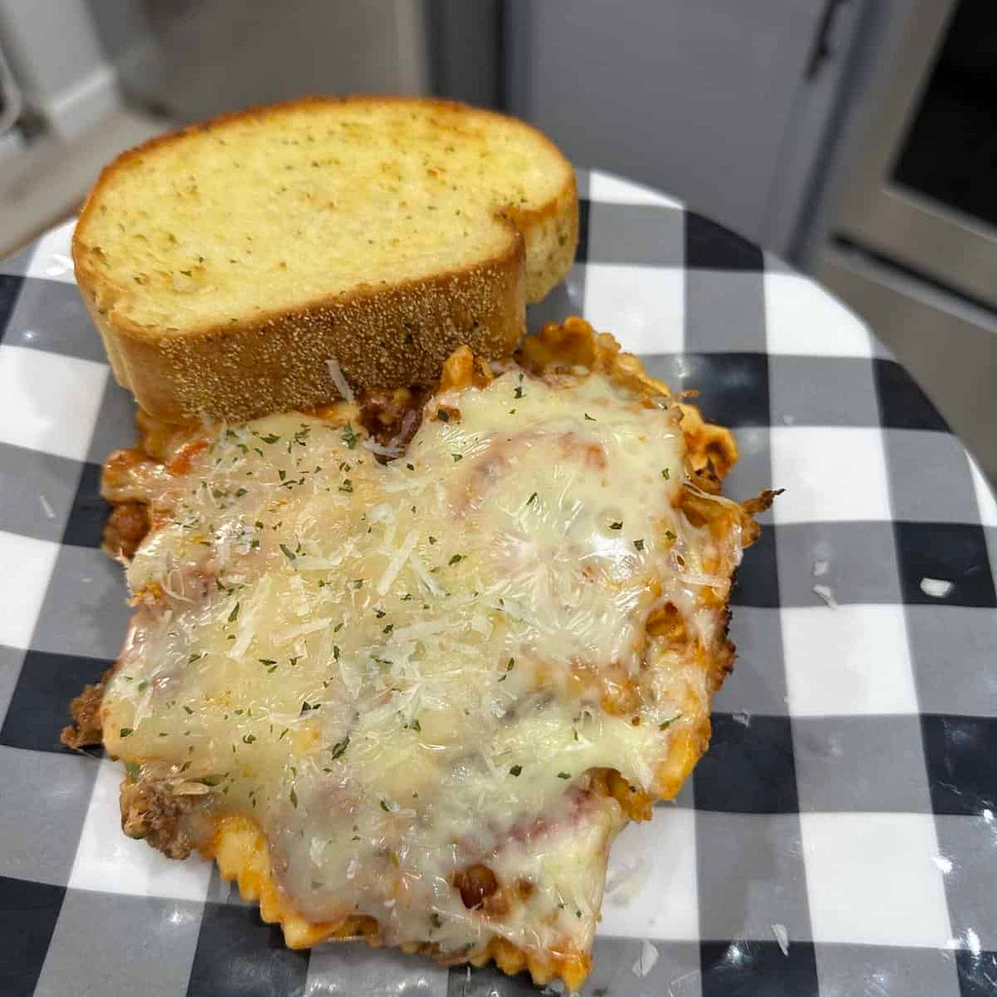Cheesy Ravioli Bake