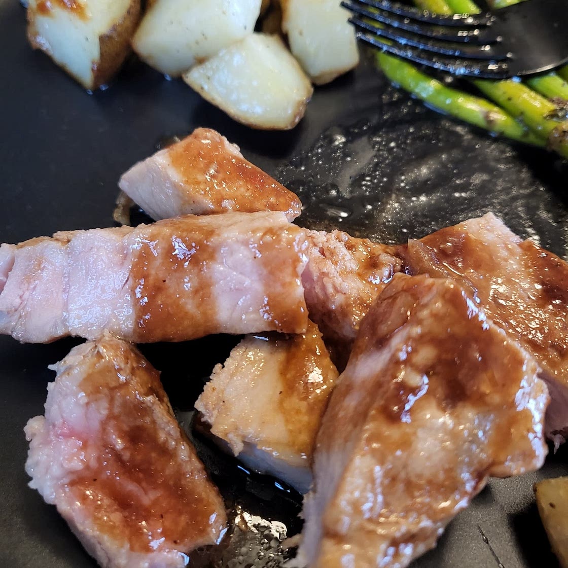 Oven Baked Pork Chops with Potatoes