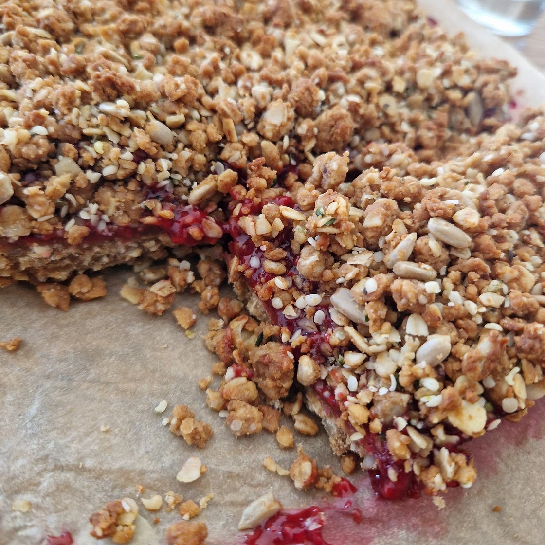 Raspberry Oat Crumble Bars